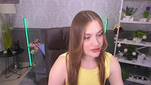 Snapshot of FoxyyKate chatting on September 20, 8:54 pm FoxyyKate online show from September 20, 8:54 pm