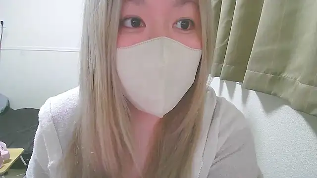 Remi official online show from February 28, 12:00 am