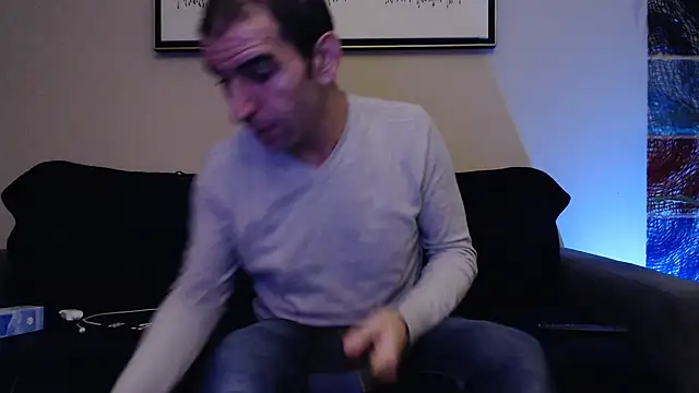 Snapshot of Samir_44200 chatting on November 15, 2:31 am Samir 44200 online show from November 15, 2:31 am