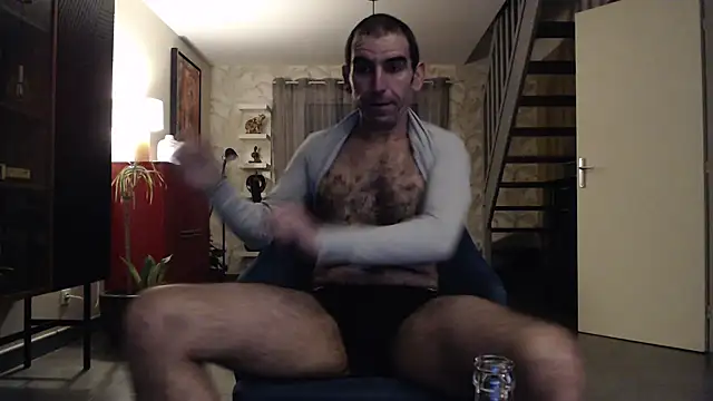 Snapshot of Samir_44200 chatting on March 4, 9:21 pm Samir 44200 online show from March 4, 9:21 pm