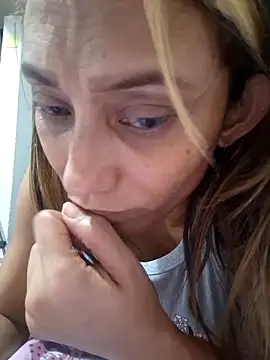 Snapshot of salome_drasin chatting on May 15, 11:23 pm salome drasin online show from May 15, 11:23 pm