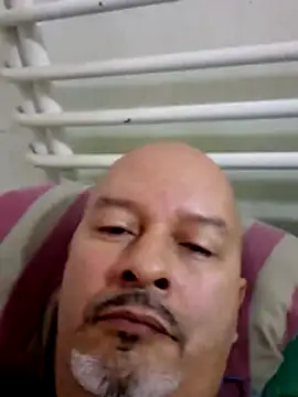 Snapshot of Juan_45 chatting on June 3, 2:33 pm Juan 45 online show from June 3, 2:33 pm
