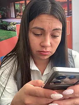 LIZ-06  online show from January 7, 3:36 pm