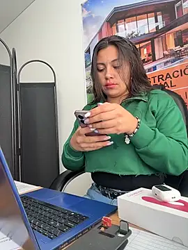 LIZ-06  online show from February 10, 12:53 pm