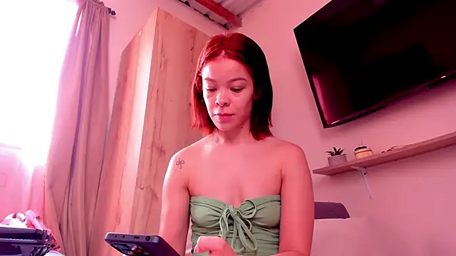 Snapshot of sofiaVelez01 chatting on June 3, 4:34 pm sofiaVelez01 online show from June 3, 4:34 pm