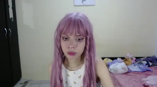 Snapshot of hachi_kitty chatting on January 7, 2:31 am hachi kitty online show from January 7, 2:31 am