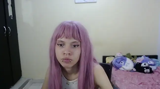 Snapshot of hachi_kitty chatting on January 18, 12:26 pm hachi kitty online show from January 18, 12:26 pm