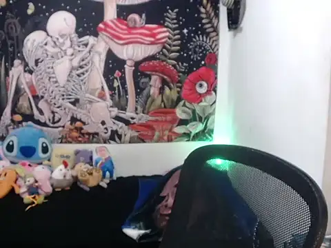 Snapshot of hachi_kitty chatting on April 3, 2:53 am hachi kitty online show from April 3, 2:53 am