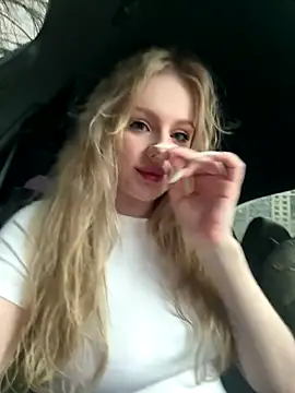 Snapshot of CaseyCumFace chatting on November 3, 8:37 am CaseyCumFace online show from November 3, 8:37 am