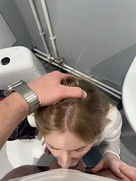 Snapshot of CaseyCumFace chatting on November 26, 12:28 pm CaseyCumFace online show from November 26, 12:28 pm