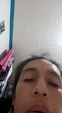 Snapshot of yaz_guzman chatting on December 19, 4:56 am yaz guzman online show from December 19, 4:56 am