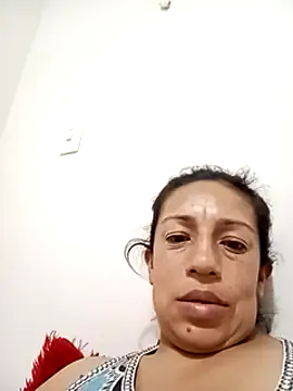 Snapshot of yaz_guzman chatting on February 1, 11:21 am yaz guzman online show from February 1, 11:21 am