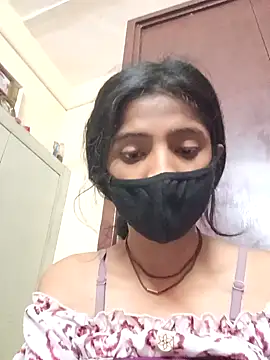 Snapshot of BabySlimmy10 chatting on December 22, 10:04 pm BabySlimmy10 online show from December 22, 10:04 pm