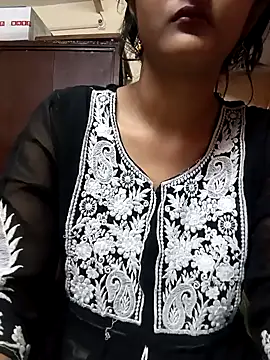 Snapshot of BabySlimmy10 chatting on March 21, 11:01 pm BabySlimmy10 online show from March 21, 11:01 pm