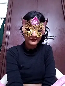 Snapshot of BabySlimmy10 chatting on November 24, 6:51 pm BabySlimmy10 online show from November 24, 6:51 pm