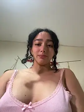 Snapshot of Doll4you_ chatting on October 19, 4:13 am Doll4you online show from October 19, 4:13 am