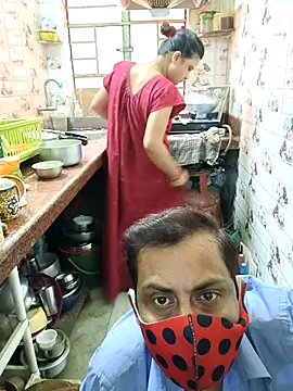 Snapshot of Cute-manisha chatting on February 18, 6:48 am Cute-manisha online show from February 18, 6:48 am