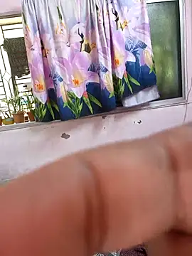 Snapshot of Cute-manisha chatting on March 1, 2:48 am Cute-manisha online show from March 1, 2:48 am