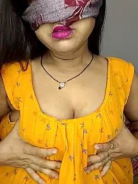 Snapshot of Cute-manisha chatting on June 30, 2:01 am Cute-manisha online show from June 30, 2:01 am