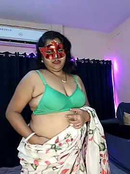 Snapshot of hottbabycam chatting on July 28, 7:15 pm hottbabycam online show from July 28, 7:15 pm