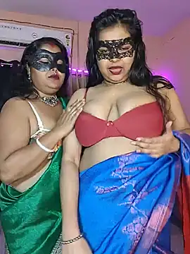 Snapshot of hottbabycam chatting on July 31, 3:11 pm hottbabycam online show from July 31, 3:11 pm