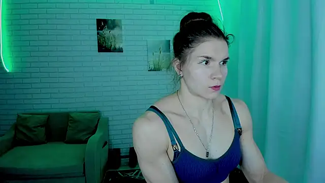 Snapshot of Lisa_Ray chatting on November 27, 7:10 am Lisa Ray online show from November 27, 7:10 am