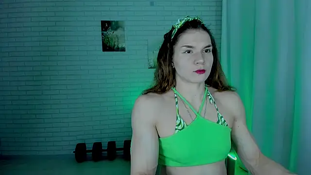 Snapshot of Lisa_Ray chatting on December 4, 9:45 pm Lisa Ray online show from December 4, 9:45 pm