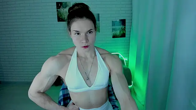 Snapshot of Lisa_Ray chatting on December 19, 10:50 pm Lisa Ray online show from December 19, 10:50 pm