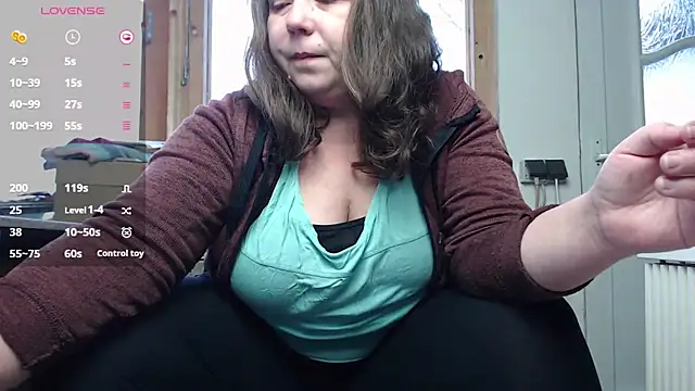 Snapshot of KasiaPrivat chatting on December 31, 8:15 am KasiaPrivat online show from December 31, 8:15 am