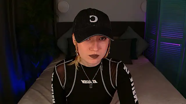 Snapshot of Maddy_Garcia chatting on October 14, 10:54 pm Maddy Garcia online show from October 14, 10:54 pm