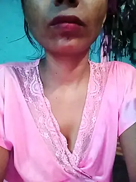 Snapshot of Kajal__Mehra chatting on May 17, 12:41 am Kajal Mehra online show from May 17, 12:41 am
