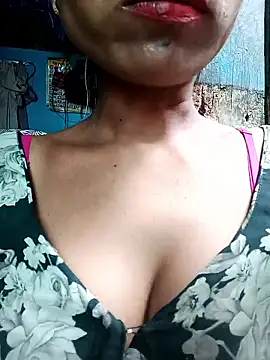 Snapshot of Kajal__Mehra chatting on June 1, 9:33 am Kajal Mehra online show from June 1, 9:33 am