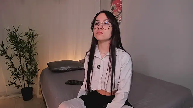 Snapshot of Lia_Sweett_ chatting on June 11, 4:27 pm Lia Sweett online show from June 11, 4:27 pm