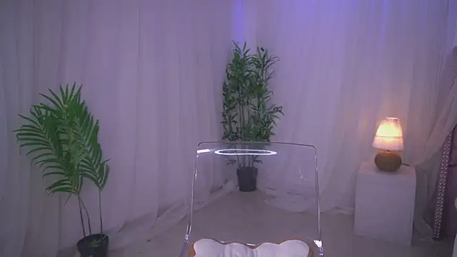Snapshot of Lia_Sweett_ chatting on July 30, 4:17 pm Lia Sweett online show from July 30, 4:17 pm