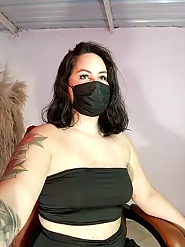 Aiunii1 online show from October 28, 1:36 pm