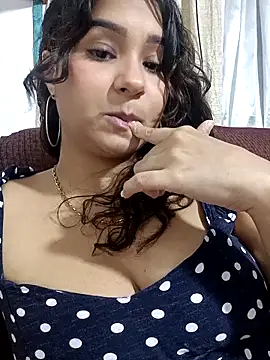 BrendaGirs online show from March 1, 2:37 am