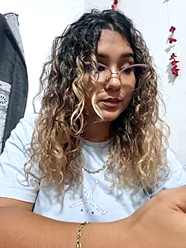 BrendaGirs online show from September 19, 2:24 am