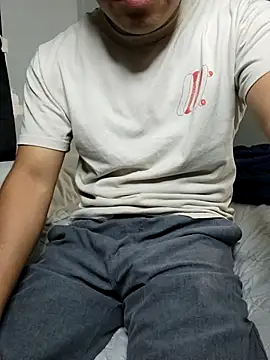 Snapshot of rogelitoxxx chatting on October 29, 12:24 am rogelitoxxx online show from October 29, 12:24 am