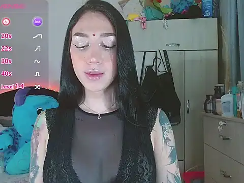 Snapshot of karla_zambrano chatting on March 8, 2:23 am karla zambrano online show from March 8, 2:23 am