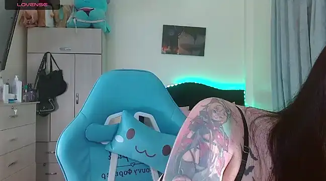 Snapshot of karla_zambrano chatting on March 22, 7:09 pm karla zambrano online show from March 22, 7:09 pm