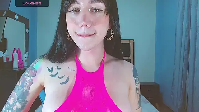 Snapshot of karla_zambrano chatting on July 6, 6:10 pm karla zambrano online show from July 6, 6:10 pm