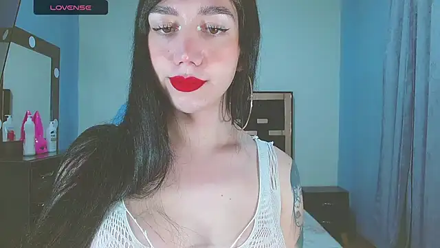 Snapshot of karla_zambrano chatting on July 13, 8:22 pm karla zambrano online show from July 13, 8:22 pm