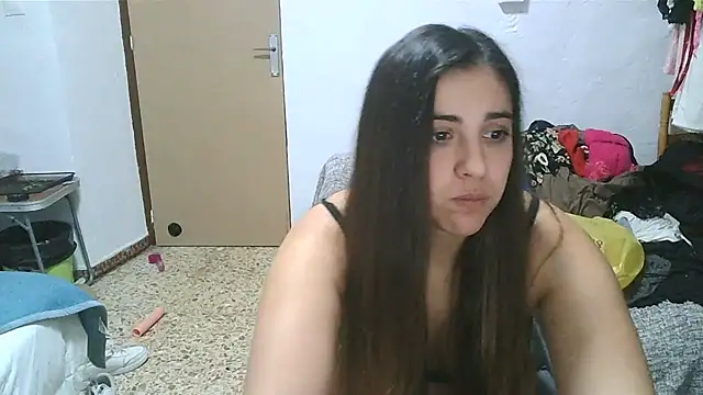 Snapshot of Ursumi1 chatting on January 4, 7:13 pm Ursumi1 online show from January 4, 7:13 pm