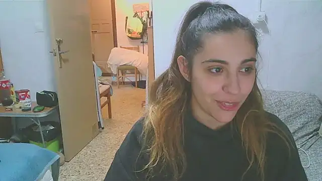 Snapshot of Ursumi1 chatting on January 5, 3:55 pm Ursumi1 online show from January 5, 3:55 pm