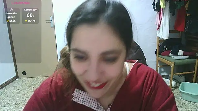 Snapshot of Ursumi1 chatting on January 9, 10:20 pm Ursumi1 online show from January 9, 10:20 pm