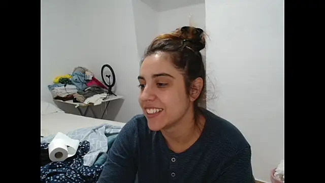 Snapshot of Ursumi1 chatting on October 19, 4:29 pm Ursumi1 online show from October 19, 4:29 pm