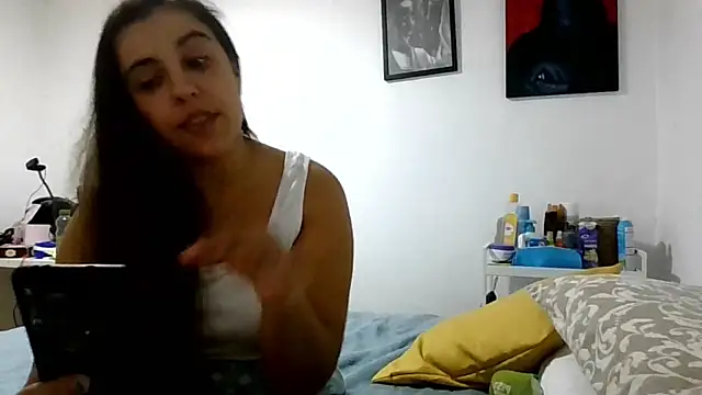 Snapshot of Ursumi1 chatting on October 26, 4:02 pm Ursumi1 online show from October 26, 4:02 pm