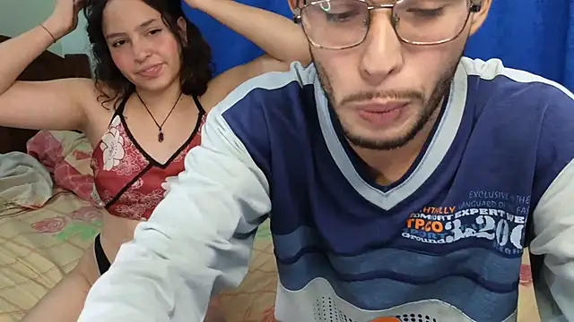 Snapshot of YuKinaHentaiI chatting on January 13, 1:34 am YuKinaHentaiI online show from January 13, 1:34 am