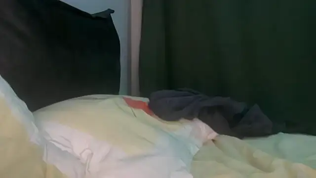 Snapshot of cottonmouth933 chatting on November 4, 8:30 pm cottonmouth933 online show from November 4, 8:30 pm