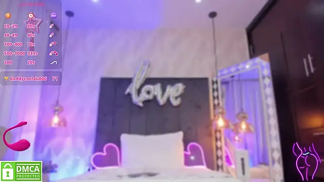 SHARONN     online show from March 11, 7:15 am